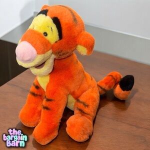 Walt Disney World Company Vintage Winnie The Pooh Movie Tigger 12” Plush Toy